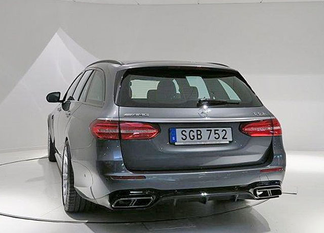 Gråmetallic Mercedes Benz AMG E 63 S T 4MATIC stulen i Halmstad