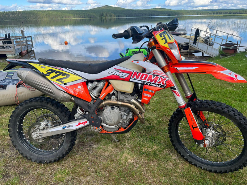 Tre cross/enduro mc stulna vid garageinbrott i Kroksta, Örnsköldsvik