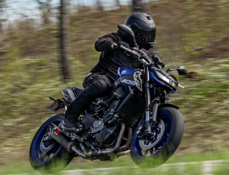 Blå Yamaha MT-09 ABS stulen i Salem-Rönninge sydväst om Stockholm