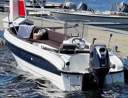 Gancza G434 med 50 hk Thohatsu stulen på trailer i Märsta 