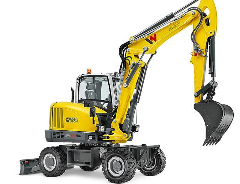 Gul hjulburen grävmaskin Wacker Neuson EW65 stulen i Fjugesta, sydväst om Örebro