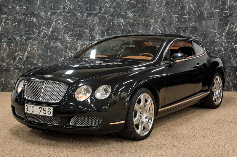 Svart Bentley Continental GT stulen söder om Skövde