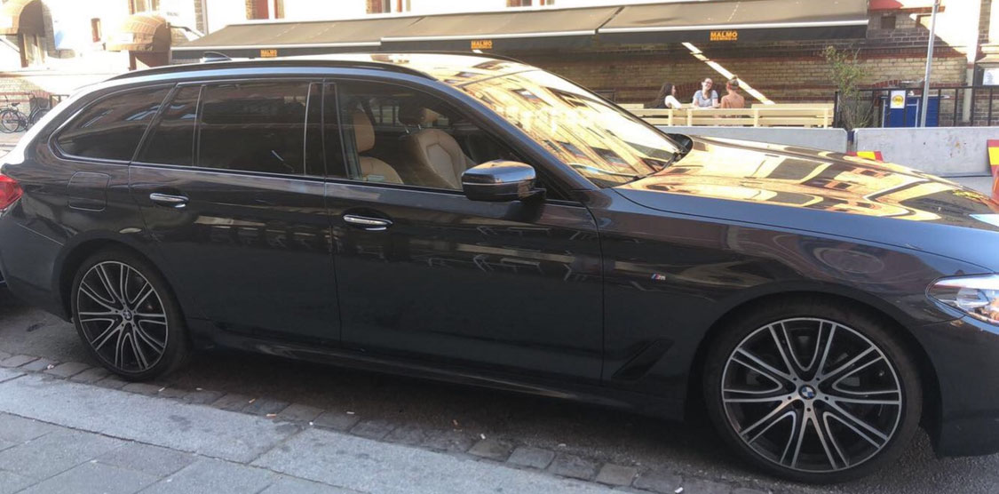 Grå BMW 525D stulen på Lorensbergsvägen i Malmö