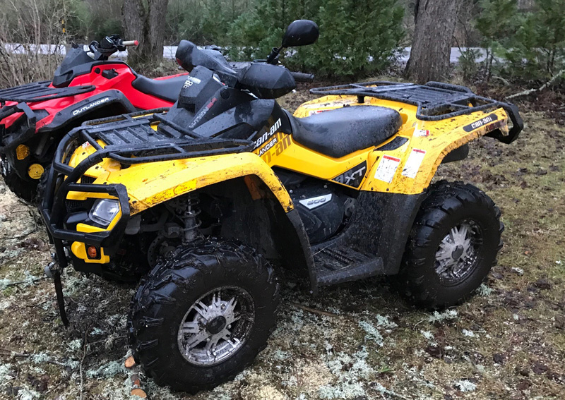Gul Can Am Outlander 500 XT stulen i Kristinehamn