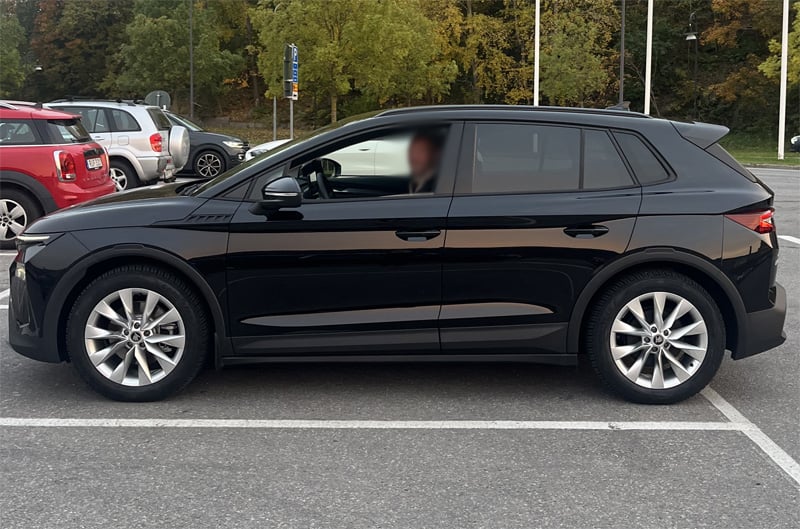 Svart Skoda Elroq 60 stulen i Viby, Sollentuna
