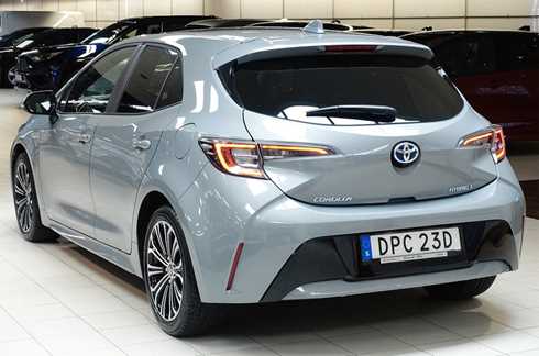 Gråmetallic Toyota Corolla Hybrid stulen i Huvudsta, Solna.