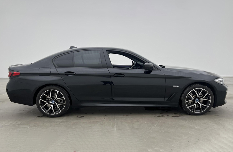Svart BMW 530e Xdrive Sedan stulen i Eriksberg, Uppsala