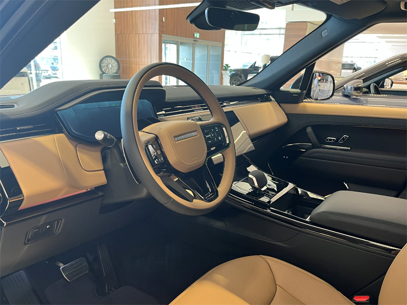 Blå metallic Land Rover Range Rover Sport P460e stulen i Ålsten, Bromma