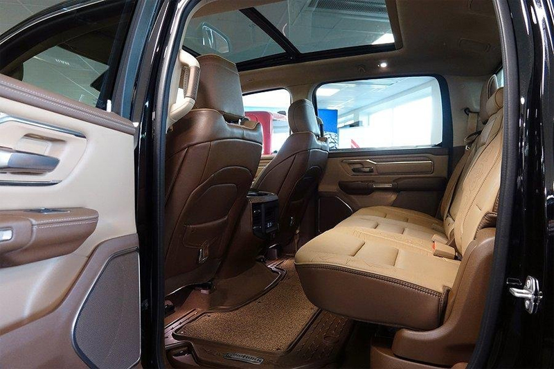Svart RAM 1500 Crew Cab Laramie, Longhorn Edition stulen i Viken norr om Helsingborg