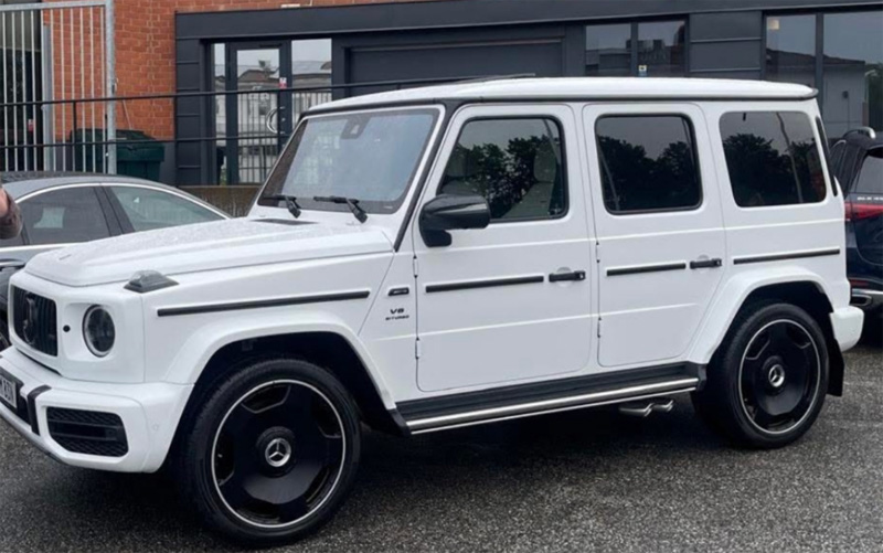 Vit Mercedes Benz G63 AMG stulen strax norr om Hindås