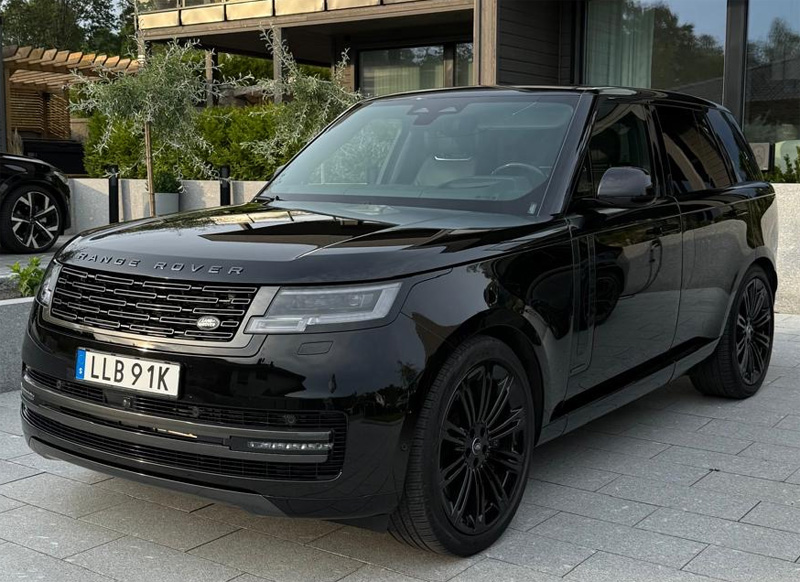 Svart Land Rover Range Rover P530e stulen i Hovås söder om Göteborg