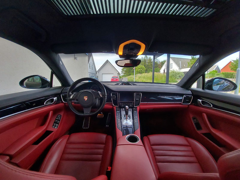 Porsche Panamera Turbo stulen i Ystad