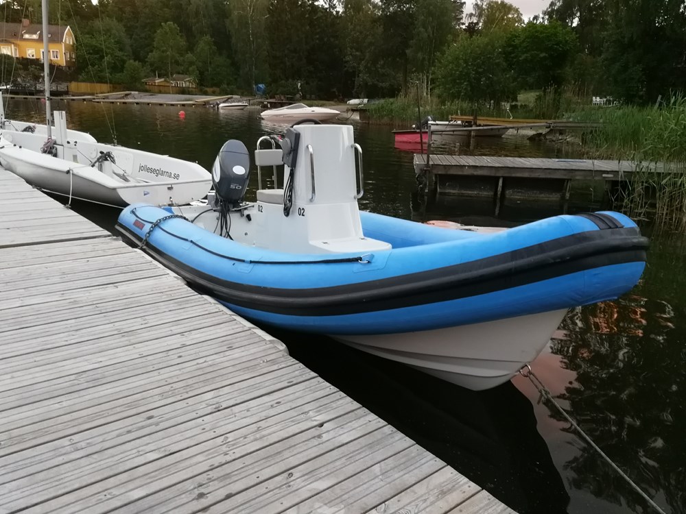 Fareast Rib 480 stulen på Värmdö