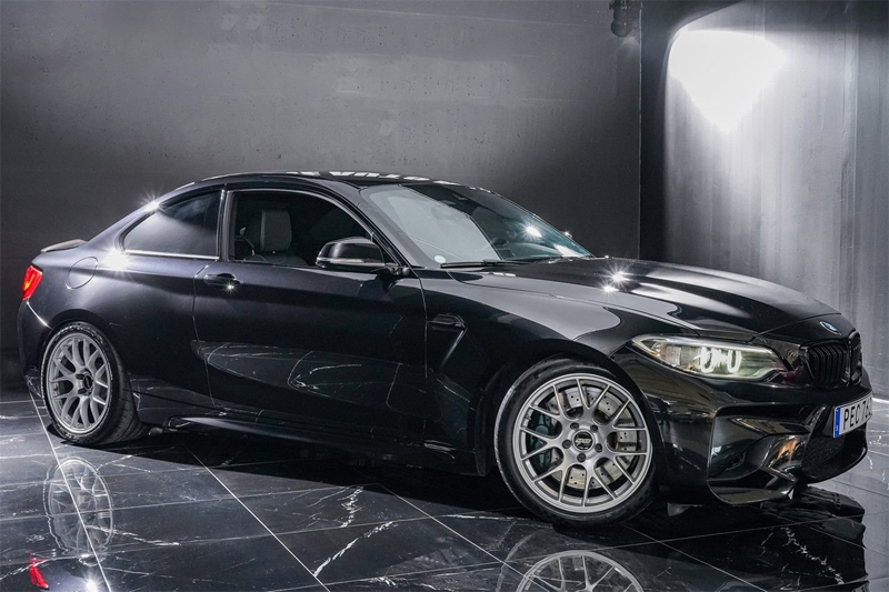Svart BMW M2 stulen/bedrägeri i Staffanstorp