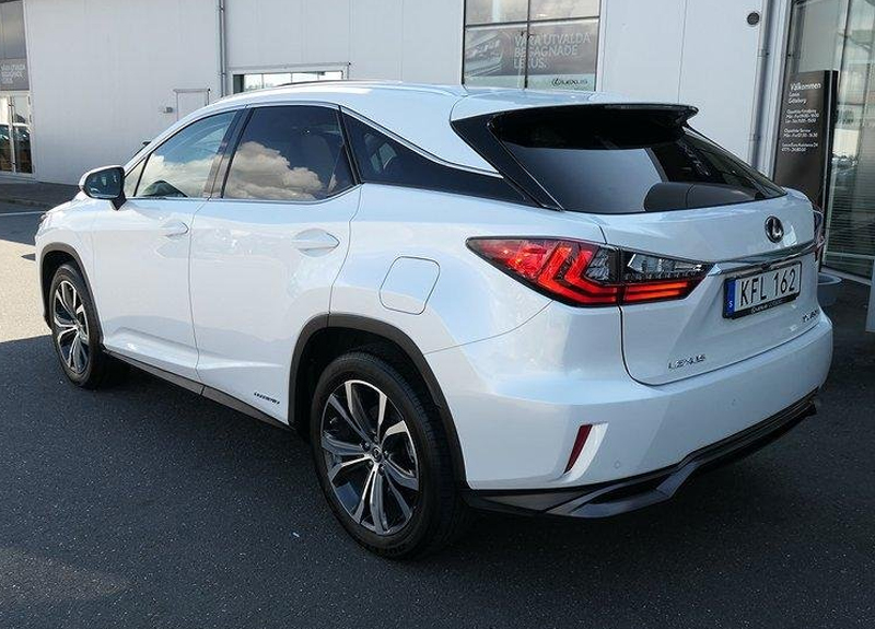 Vit Lexus RX 450H AWD Comfort med Panoramatak stulen i Laröd norr om Helsingborg