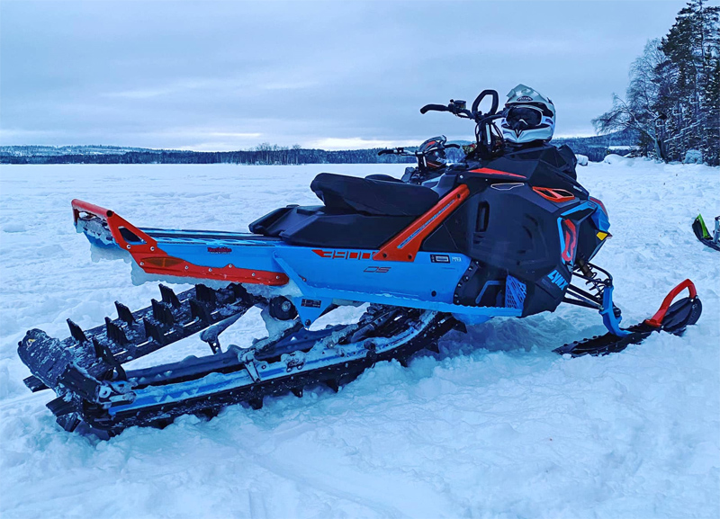Två snöskotrar Lynx Boondocker DS 850 och Lynx Xterrain 3900 600R stulna på campingen i Hassela sydväst om Sundsvall