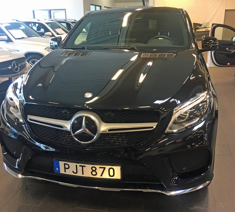 Svart Mercedes Benz GLE 350D 4Matic med AMG paket stulen i Södertälje