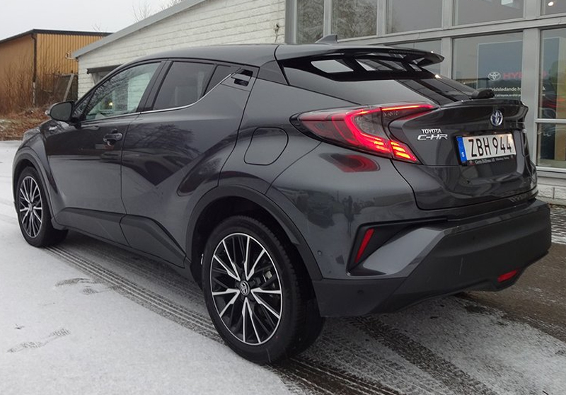 Mörkgrå Toyota C-HR Hybrid Executive stulen i Sköndal, Stockholm