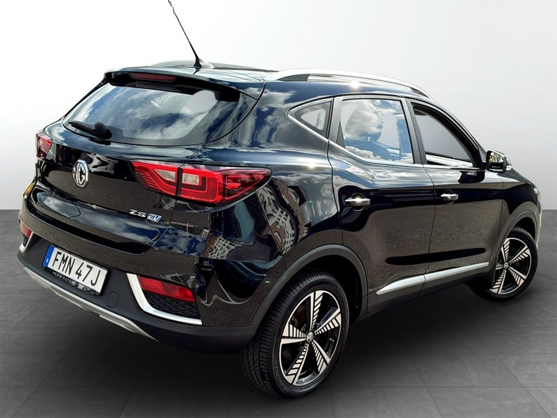 Svart MG ZS EV (elbil) stulen i Borås
