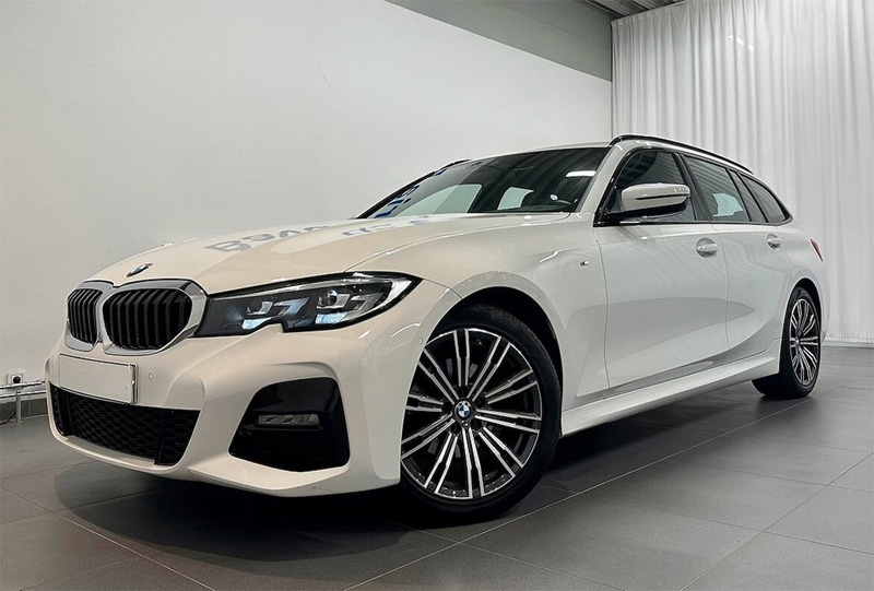 Vit BMW 320d xDrive Touring stulen i Bromsten, Spånga