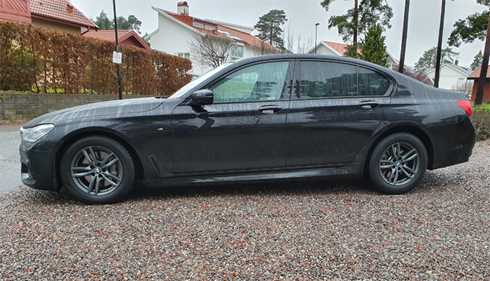 Svart BMW 740D Xdrive stulen i Landsnora, Sollentuna