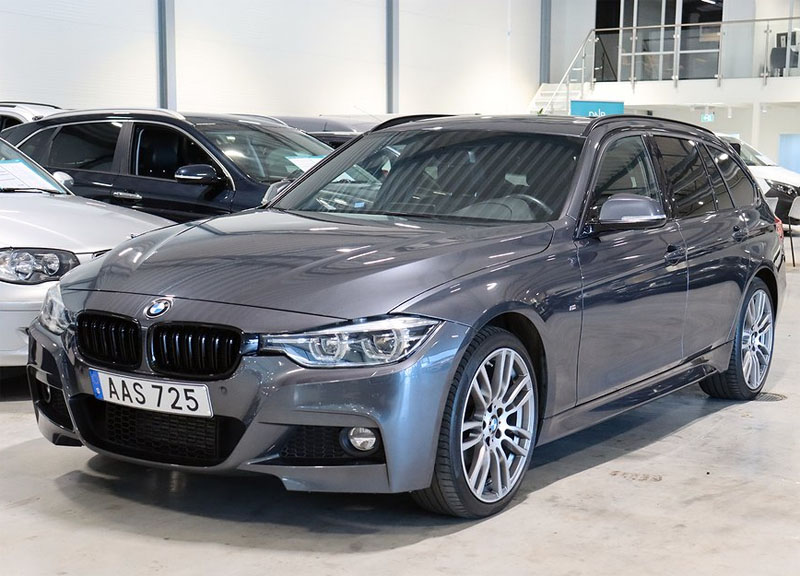 Grå metallic BMW 320D Xdrive Touring och svart BMW 520D Touring stulna efter inbrott i Uppsala