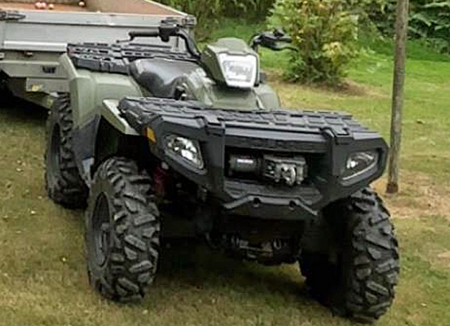 Polaris Sportsman 700 EF stulen på en gård väster om Lidköping