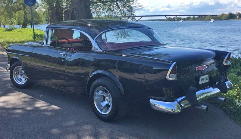 Svart Chevrolet Bel Air Sport Coupe stulen i Bro