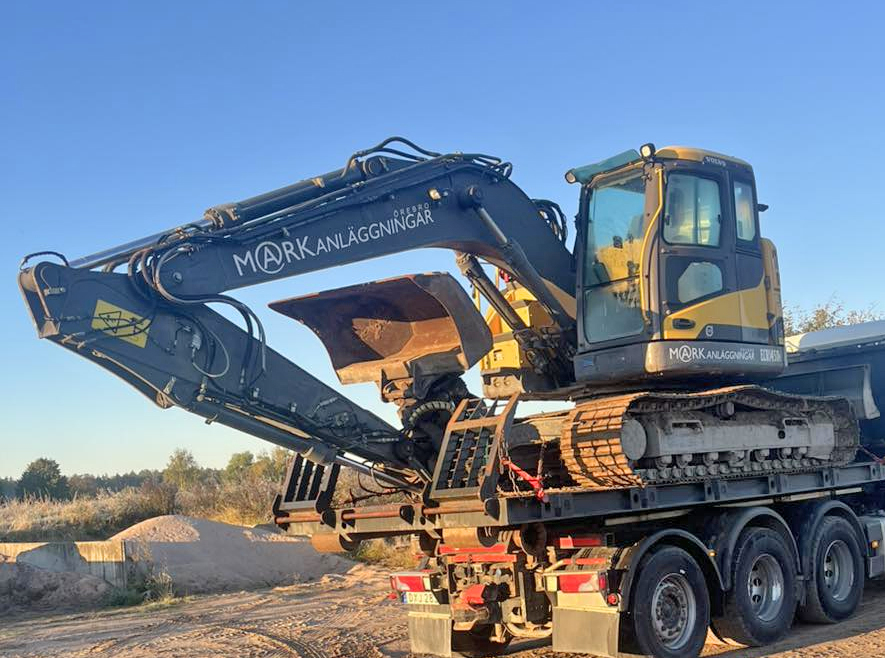 Bandburen grävmaskin Volvo ECR 145DL stulen i Örebro