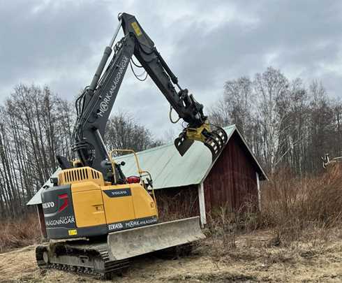 Bandburen grävmaskin Volvo ECR 145DL stulen i Örebro