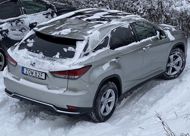 Grå metallic Lexus RX450H AWD stulen i Djursholm