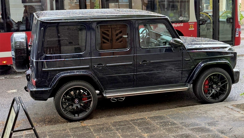 Svart Mercedes Benz AMG G63 stulen i Djursholm norr om Stockholm
