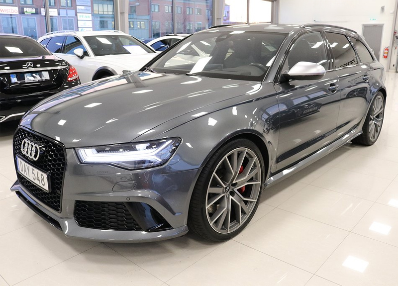 Grå metallic Audi RS6 Avant Quattro Performance stulen I Hässelby västra Stockholm