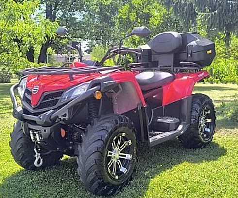 Röd fyrhjuling CF Moto CForce 520 S stulen i Vollsjö