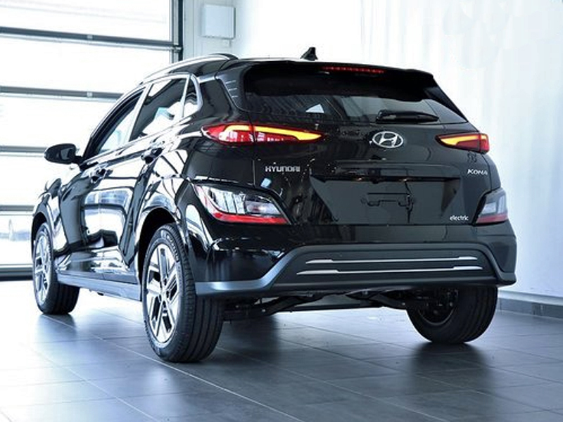 Svart Hyundai Kona Electric stulen i Upplands Väsby norr om Stockholm