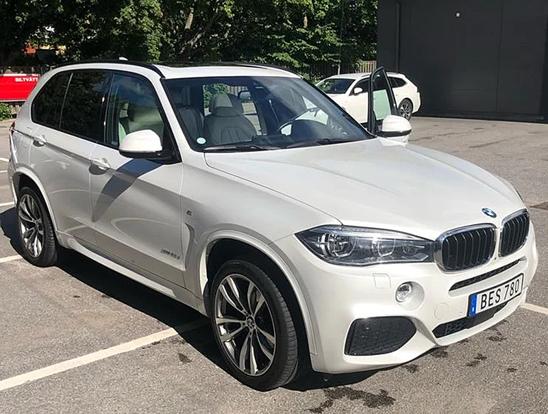 Vit BMW X5 Xdrive 30D stulen/bedrägeri Uppsala