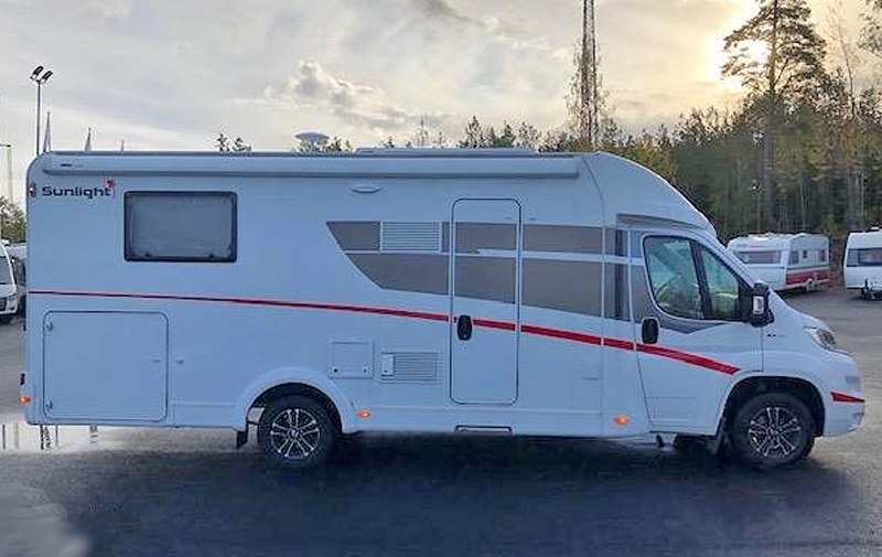 Husbil Fiat Capron Sunlight T 69 L stulen i Älvsjö utanför Stockholm