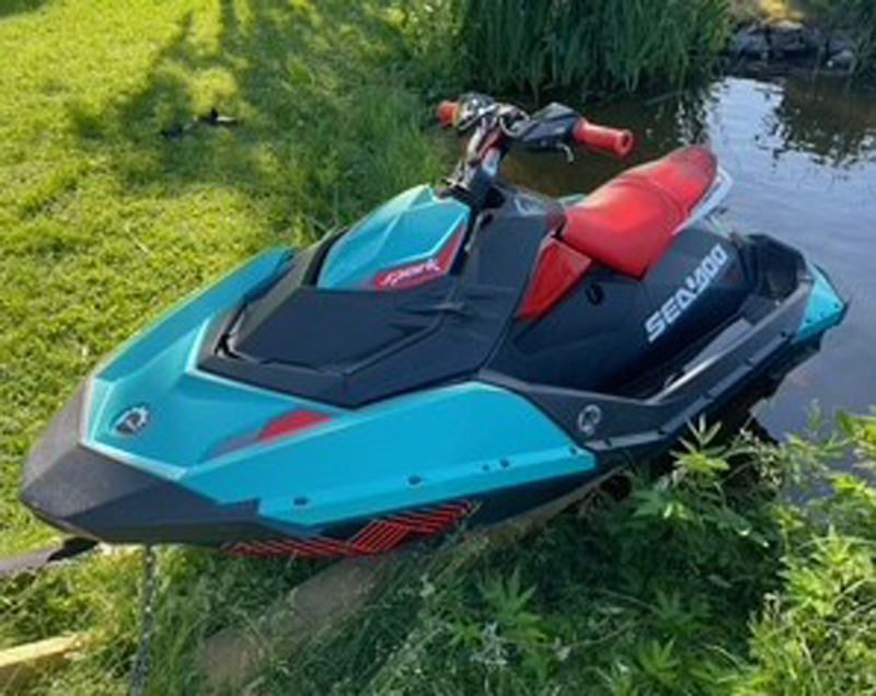 Sea Doo Spark Trixx stulen i Kvicksund strax norr om Esklistuna