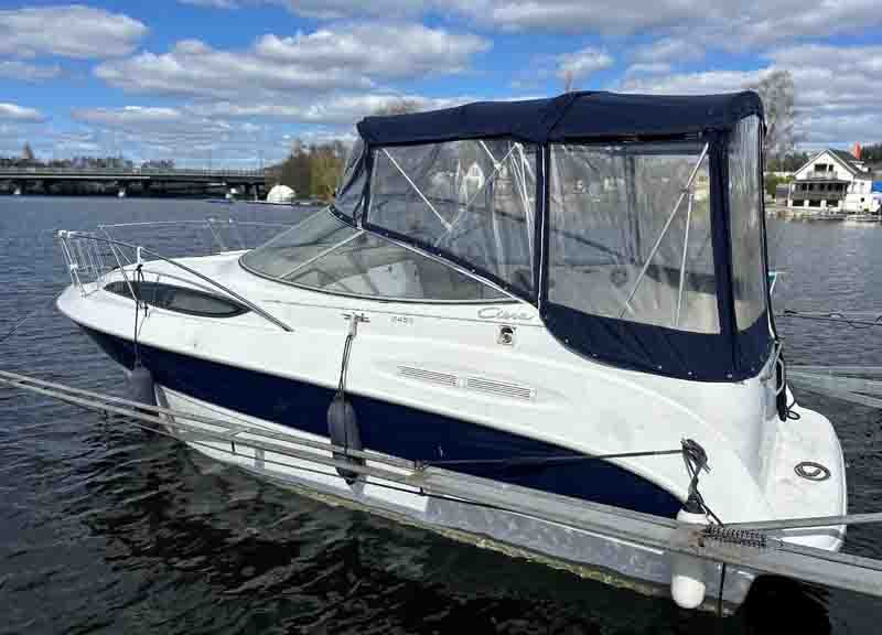 Bayliner 2450 Ciera Sunbridge stueln i Vårby, Stockholm 
