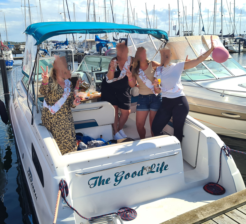 Chaparral 240 Signature " The Good Life" stulen i Råå, Helsingborg