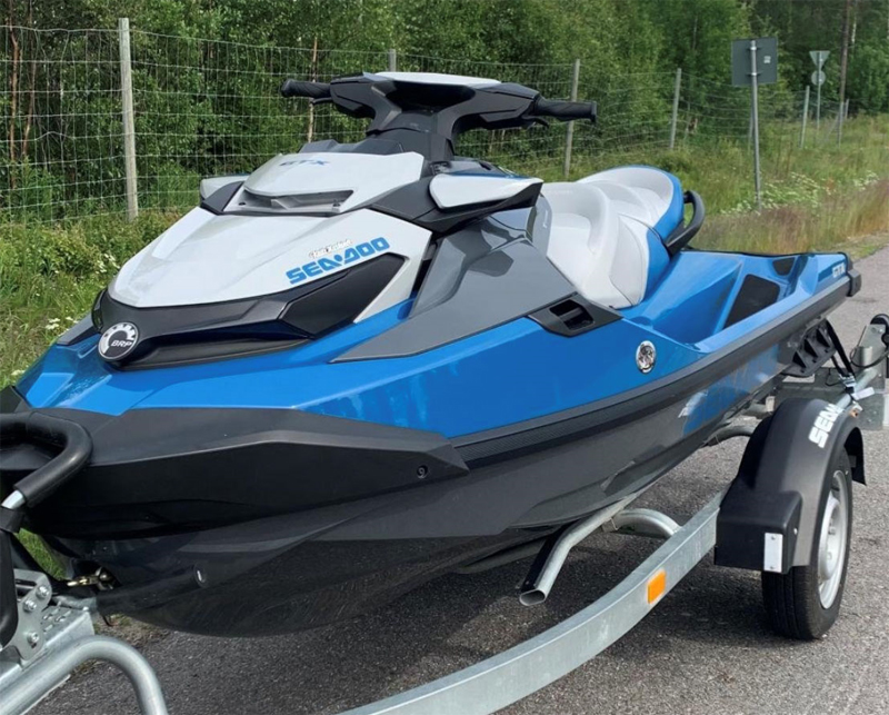 Dubbelstöld av Sea Doo vattenskotrar i Hovås