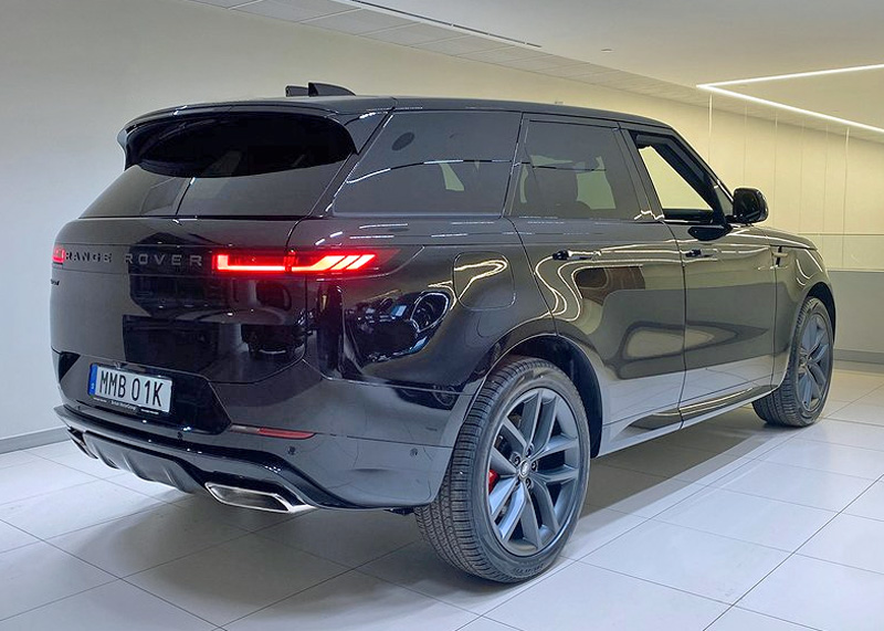 Svart Land Rover Range Rover Sport P460e stulen i Stocksund norr om Stockholm