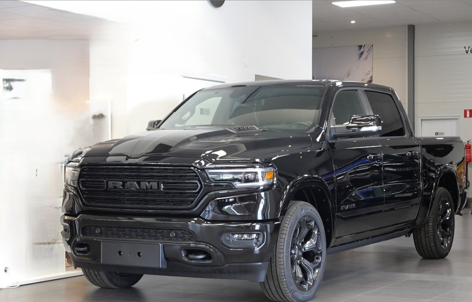 RAM 1500 Limited Night Edition stulen i Saltsjö-Boo utanför Stockholm