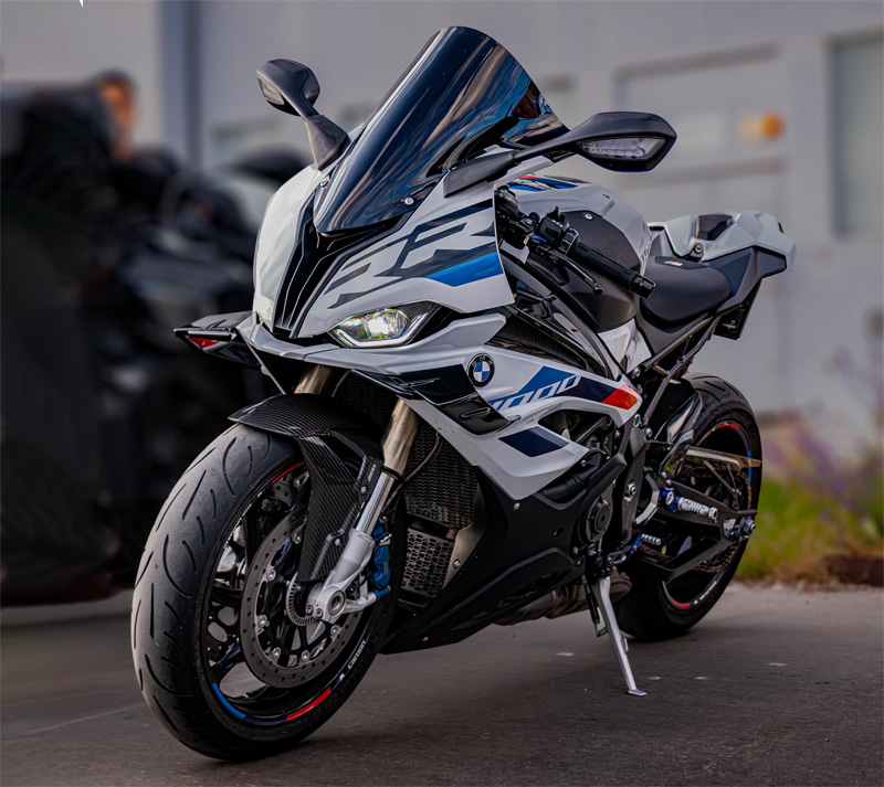 BMW S 1000 RR stulen i Nacka utanför Stockholm