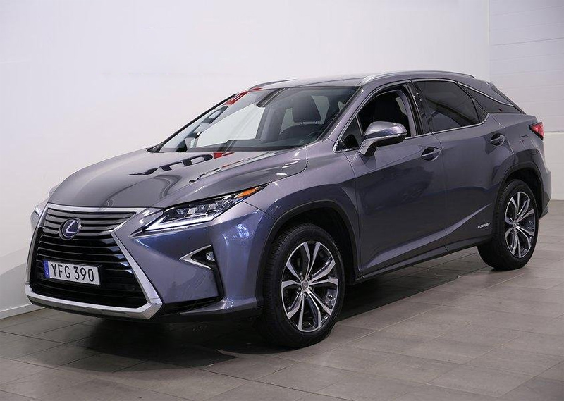 Grå metallic Lexus RX 450H AWD stulen i Enskede södra Stockholm