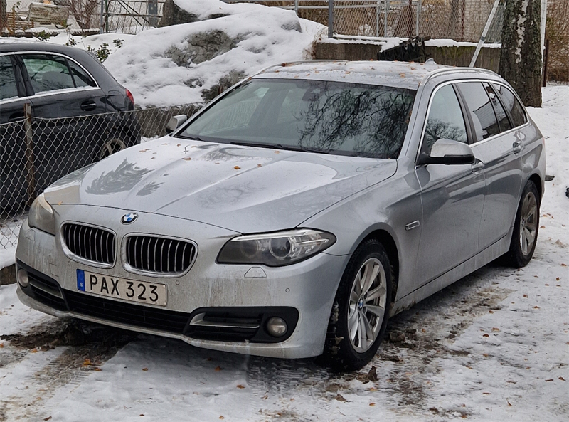 Silvermetallic BMW520D Xdrive Touring stulen i Länna-Skogås, Huddinge