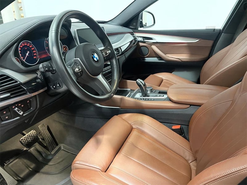 Svart BMW X6 Xdrive 40D stulen i Edsberg, Sollentuna norr om Stockholm
