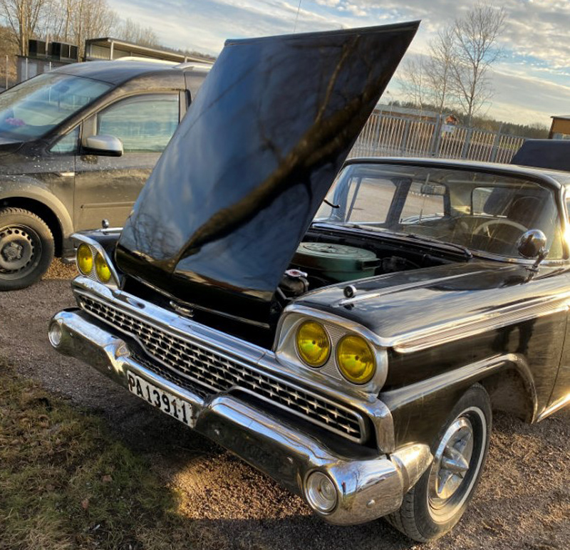 Ford Galaxie Town Sedan stulen i Vänersborg