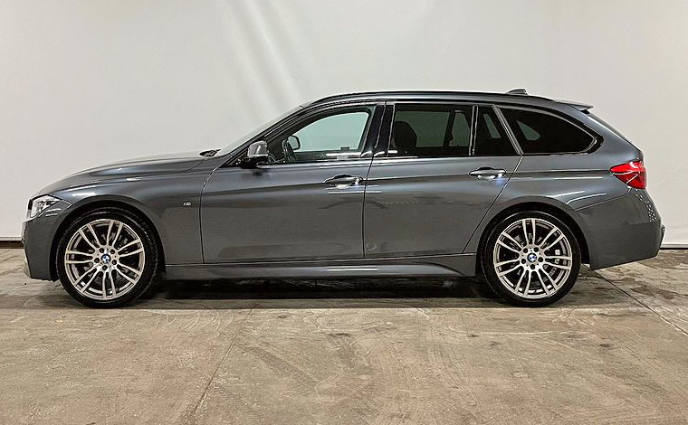 Grå metallic BMW 320D Xdrive Touring och svart BMW 520D Touring stulna efter inbrott i Uppsala