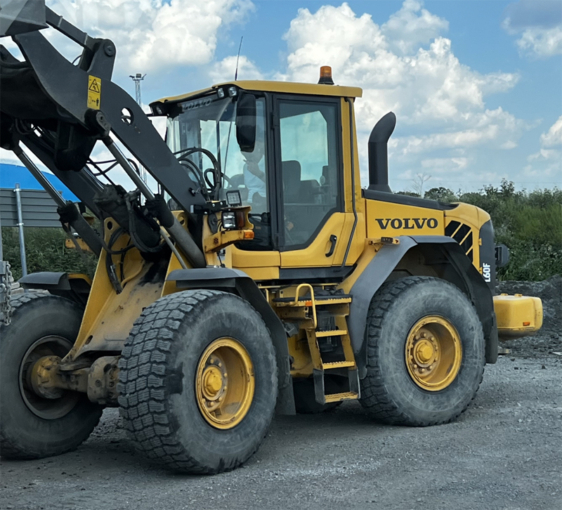 Hjullastare Volvo L60F stulen i Stäket, Järfälla nordväst om Stockholm